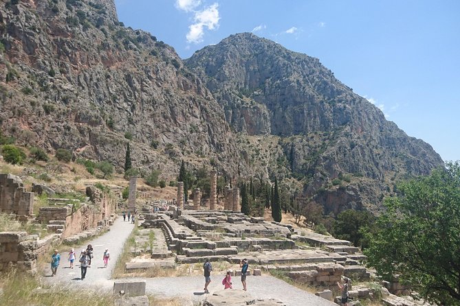 2-Day Tour to Delphi & Meteora with Guide and Tickets From Athens - Day 2 Meteora: monasteries on the cliffs (and the dress rule)