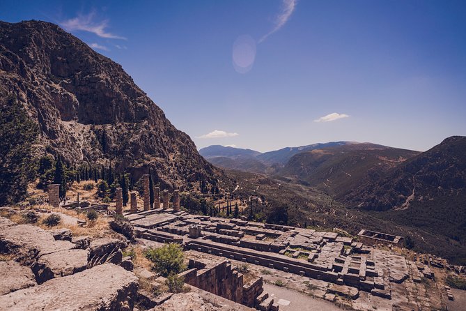 2-Day Tour to Delphi & Meteora with Guide and Tickets From Athens - Guides can make or break the day