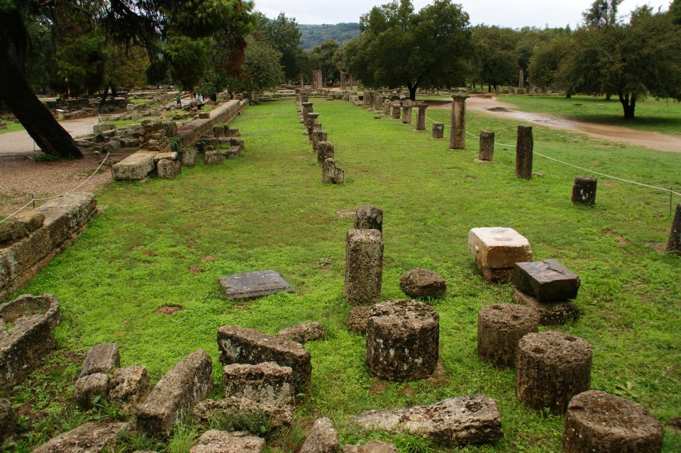 4-Day Tour of Mycenae, Epidaurus, Olympia, Delphi & Meteora - Day 2: Olympia for Zeus and athletes, then a modern bridge hop to Delphi