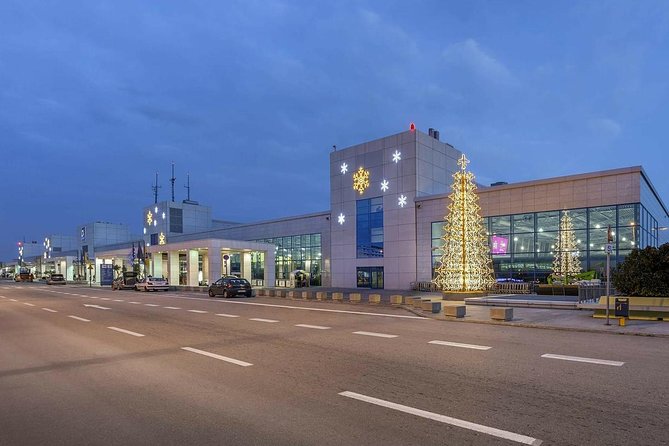 Airport Pickup Services - Who This Transfer Suits (and Who Might Not)