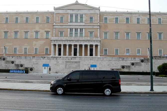 Airport transfer - Choosing your drop-off: Athens hotels or the port