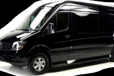 Airport Transfer/ Athens Greece - Drivers Who Turn 45 Minutes Into Athens Tips