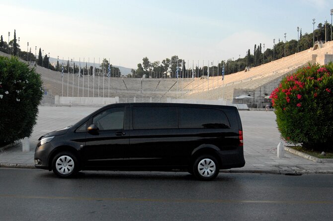 Airport transfer - How the minivan makes a difference with real luggage