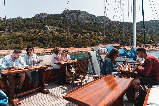 All Day Cruise -3 Islands to Agistri,Moni, Aegina with lunch and drinks included - The long sailing stretch toward Agistri: time to be a passenger