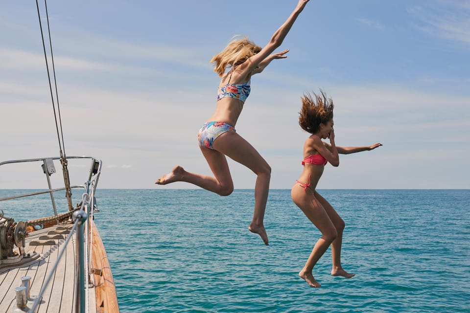 Athens: 3-Hour Sunset Cruise with Swim Stop, Snacks & Drinks - Sunset on the Athens Riviera: why the water changes everything
