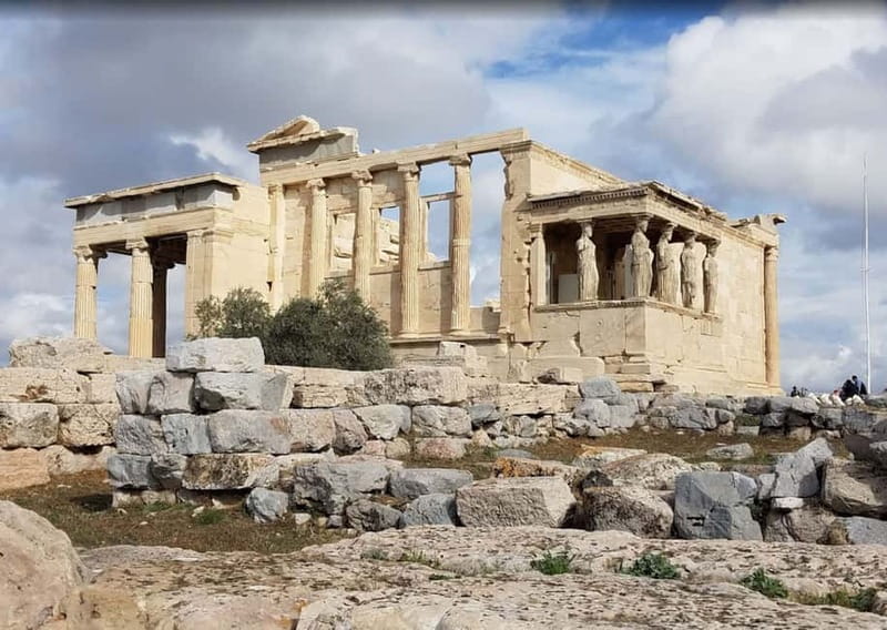 Athens: Acropolis and Parthenon Guided Walking Tour - Temple of Athena Nike and the Propylaea gateway: the walk turns into a view lesson