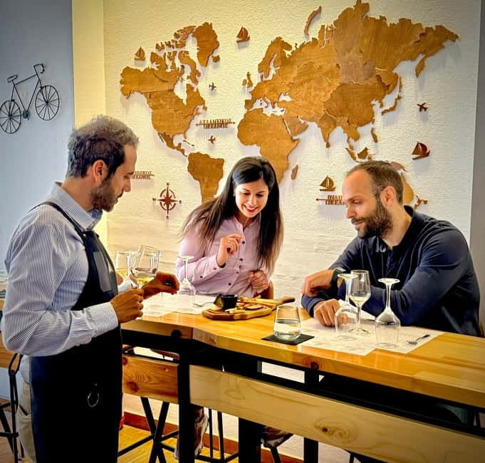 Athens: Acropolis Wine Tasting with Cheese and Olives - The 90-minute flow: short enough for busy Athens days