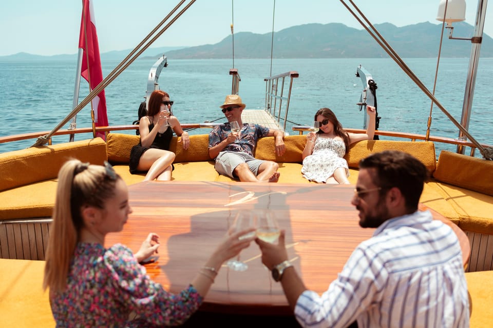 Athens: Agistri, Metopi & Aegina Cruise with Meals & Drinks - Aegina town time: pistachios, seaside streets, and ancient ruins on a tight schedule