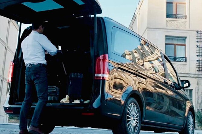 Athens Airport to Athens Hotels Private Arrival Transfer - Price and Value vs. Taxi and Public Transport