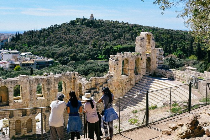 Athens Best All Inclusive Half Day Private Tour 2026 - Temple of Olympian Zeus and Adrian’s Arch: size you can sense