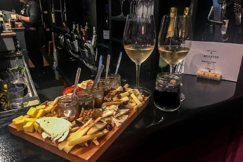 Athens by Night: Sightseeing, Spirits, and Food - Meeting at Monastiraki: where the night starts