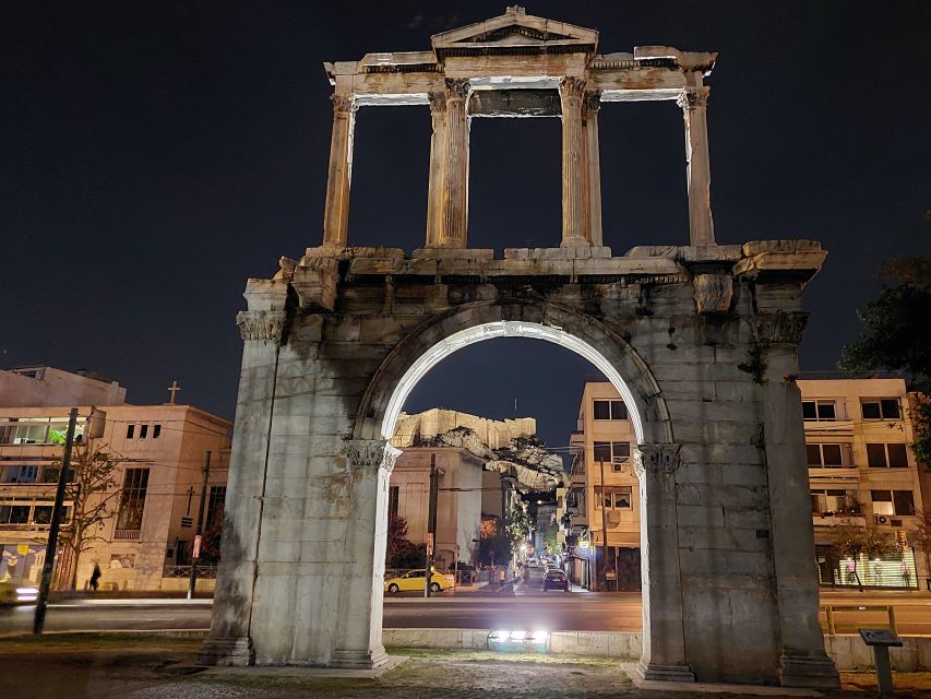 Athens: City Highlights Nighttime Walking Tour in Spanish - Key highlights worth your attention