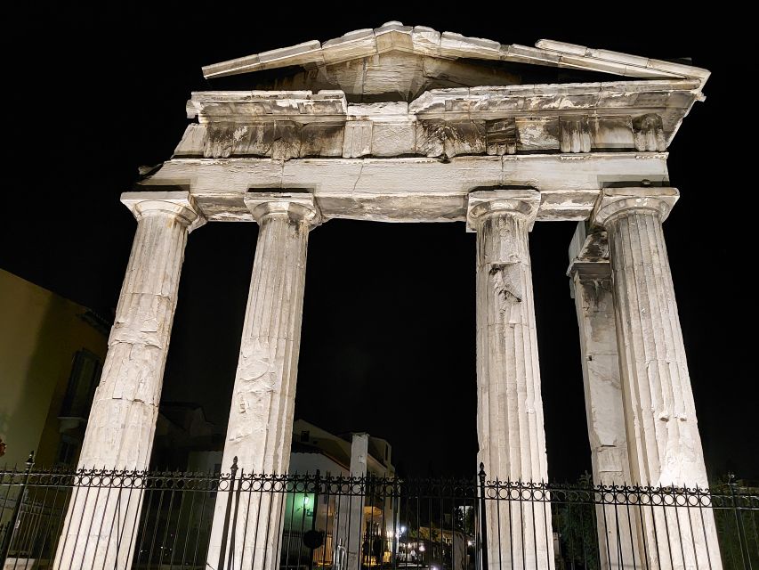 Athens: City Highlights Nighttime Walking Tour in Spanish - University and Academy of Athens: architecture that makes sense at walking speed