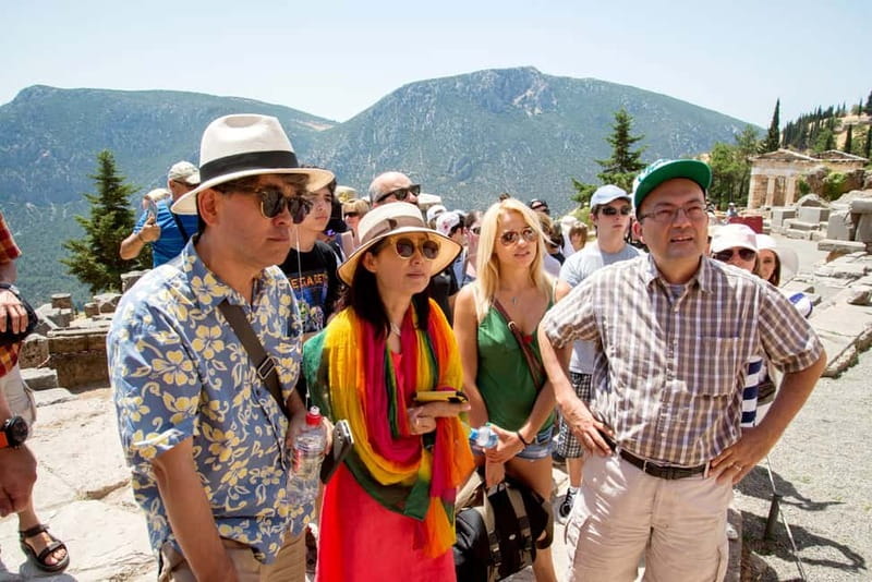 Athens: Delphi and Arachova Day Trip with Guide - Who should book this, and who should skip it
