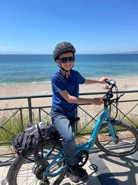 Athens: Electric Bike Seaside Tour with Guide - Time, Effort, and Who This Tour Fits Best