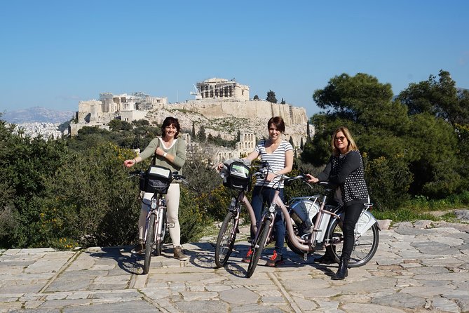 Athens Electric Bike Tour - Syntagma-area moment: Parliament, Presidential Palace, and Evzone guards