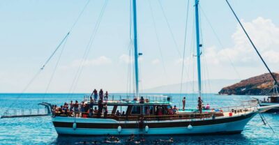 Athens: Full-Day Island Hopping Cruise with Lunch & Transfer - Getting To the Pier: early pickups that actually save you time