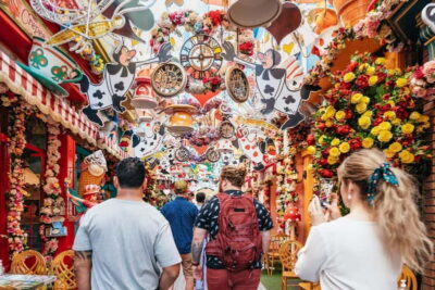 Athens: Greek Foodie Tour with Tastings - Getting Started at Monastiraki Square (and What to Wear)