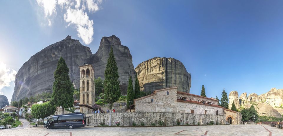 Athens: Meteora 2-Day Trip with Hotel, Sunset & Morning tour - Day two choice: hiking tour or a half-day minibus option