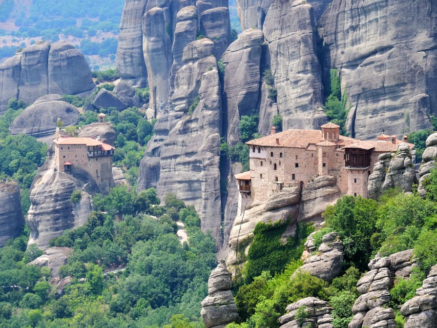 Athens: Meteora Day Trip with Audio Guide and Lunch Option - Lunch option: seasonal salad, one main, and water