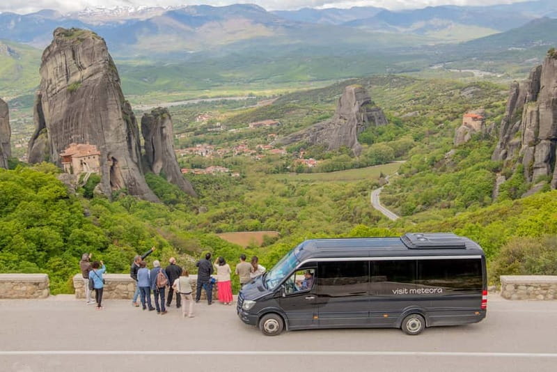 Athens: Meteora Monasteries Day Tour with Lunch - Kalabaka and the VIP minibus: how you get to the cliff viewpoints