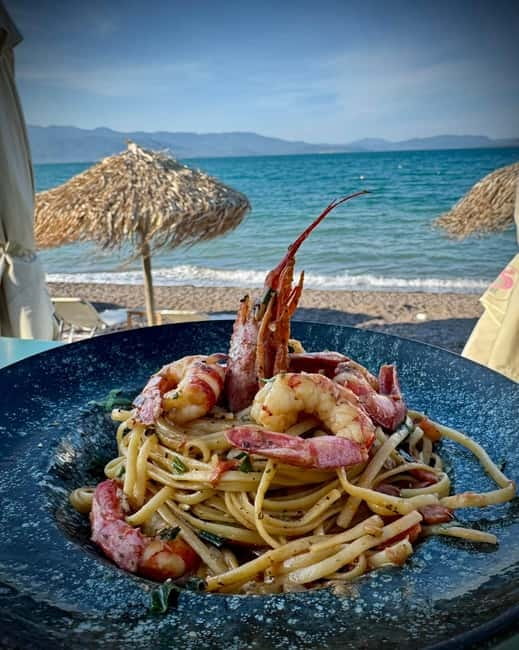Athens: Meteora Monasteries Day Tour with Lunch - Lunch in Kastraki: 10 dish choices and what to watch for