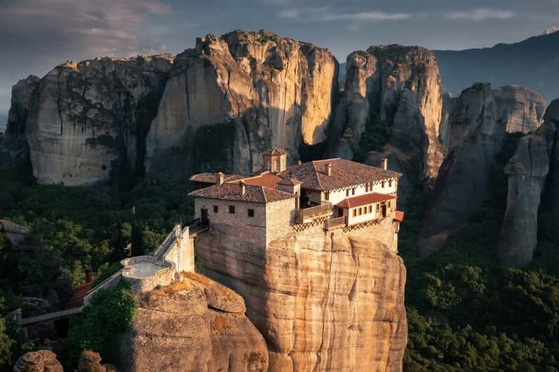 Athens: Meteora Monasteries Day Trip with Caves and Lunch - Timing and the big reality check: it’s a long day