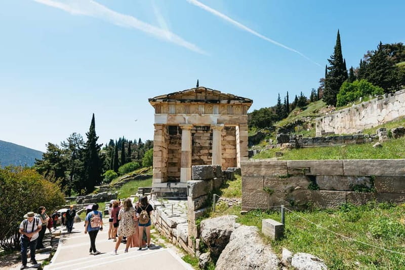 Athens: Mythology of Delphi, Museum and Arachova Guided Tour - Key highlights to know before you go