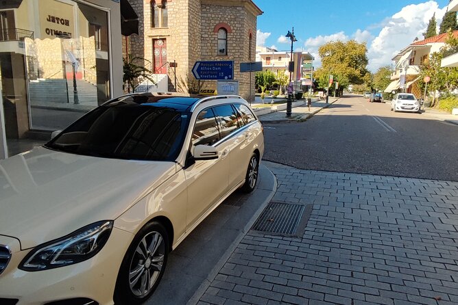 Athens Private Transfer Service: Athens Hotel To / From Piraeus Port - The ride itself: Wi‑Fi, AC, and driver tips that actually help