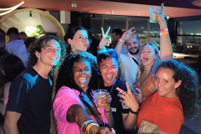 Athens Pub Crawl with 1hr Open Bar & VIP Nightclub Access - Stop One at Plateia Thiseos: The Quick Warm-Up