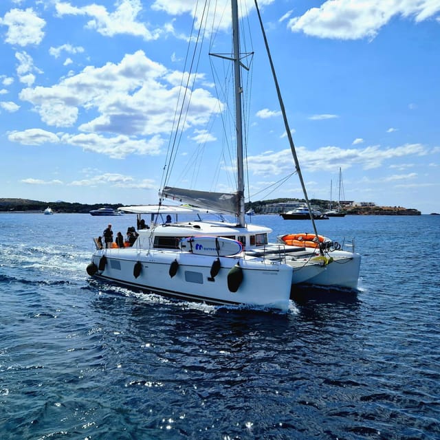 Athens: Riviera Catamaran Tour with Fresh Meal and Drinks - Alimos Marina to the First Big Coast Views