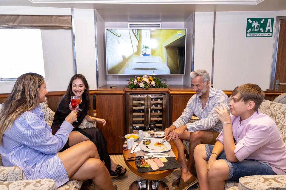 Athens: Saronic Islands Cruise with VIP Area Seating & Lunch - Key things to know before you go