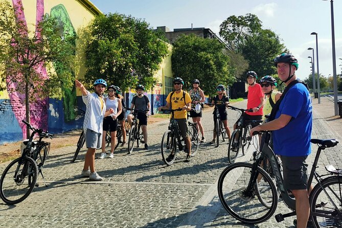 Athens Scenic Bike Tour with an Electric or a Regular Bike - Acropolis viewpoints without the entry pressure (and the optional guided visit)