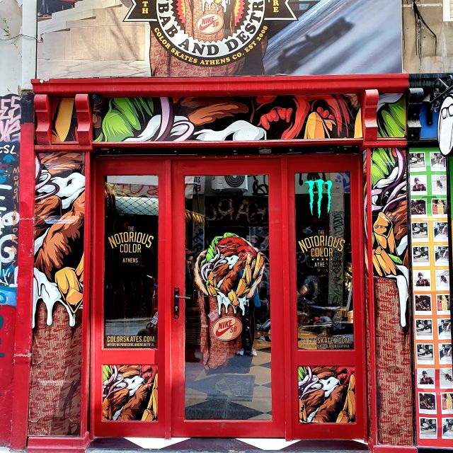 Athens: Street Food Tasting Tour - The shopping district stroll and the boat-shaped pizza moment