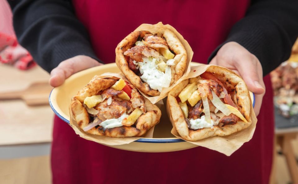 Athens: Street Food Tasting Tour - Meeting at Syntagma Square without stress