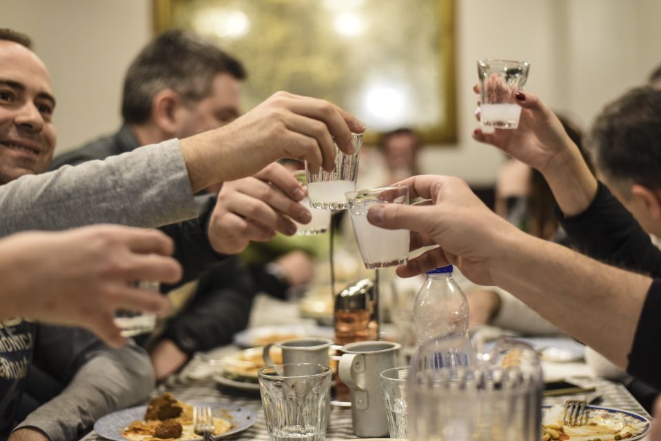 Athens: Ultimate Food Walking Tour with 15 Tastings - Key things to know before you go