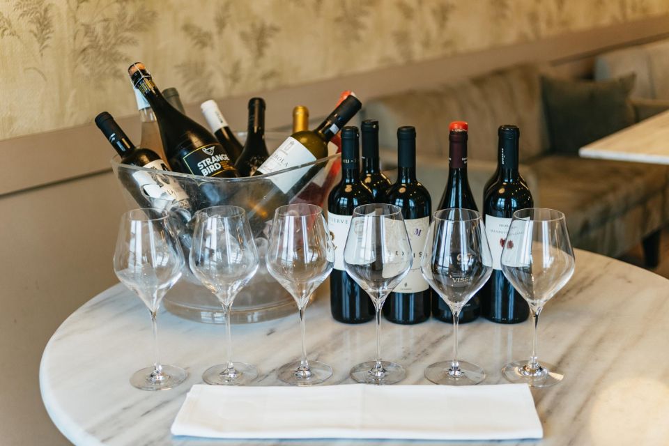 Athens: Wine Tasting with a Sommelier under the Acropolis - Why the Acropolis Changes the Feeling of a Wine Tasting