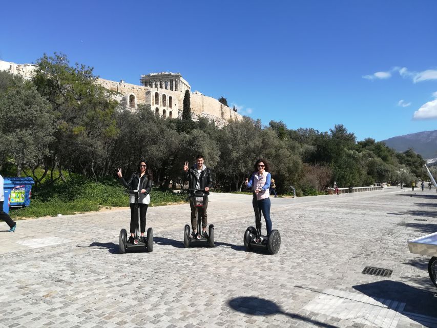 Best of Athens Segway Tour - Tsolias at the Presidential Guard: the photo moment you’ll remember