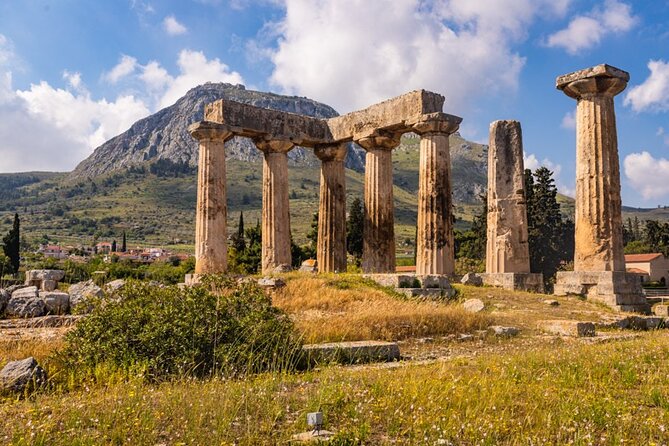 Corinth Canal, Mycenae & Nafplion Premium Tour with Expert Guide - Stop 1: Corinth Canal photos, restrooms, and the reality check on the stop length