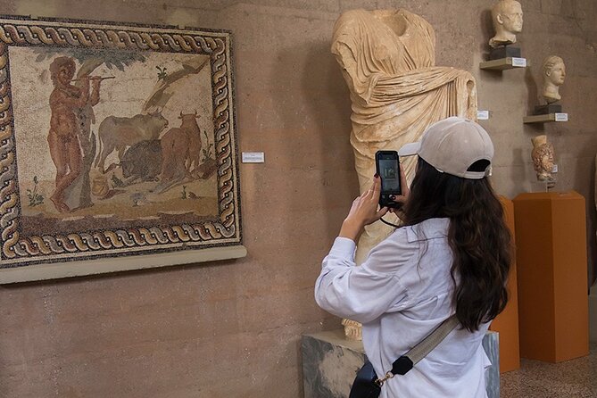 Corinth Canal, Mycenae & Nafplion Premium Tour with Expert Guide - Stop 2: Ancient Mycenae guided tour with Lion Gate and Treasure of Atreus