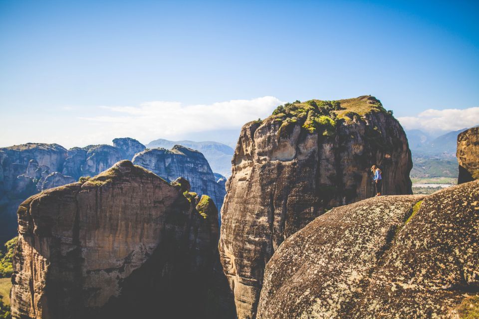 Delphi and Meteora: 2-Day Bus Tour from Athens - Comfort and safety: what to pack, what to avoid
