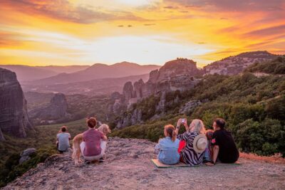 From Athens: 3 Days in Meteora & Delphi with Tours & Hotel - Day 2 in Meteora: minibus monasteries or an easy hike with Byzantine stops
