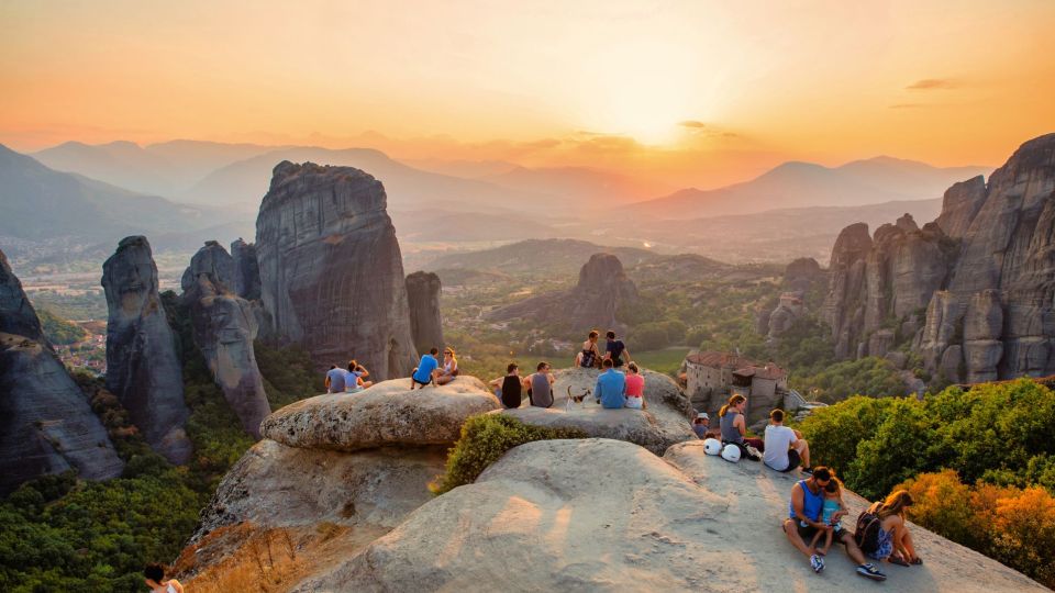 From Athens: 3 Days in Meteora & Delphi with Tours & Hotel - Transportation reality: where delays and comfort can change