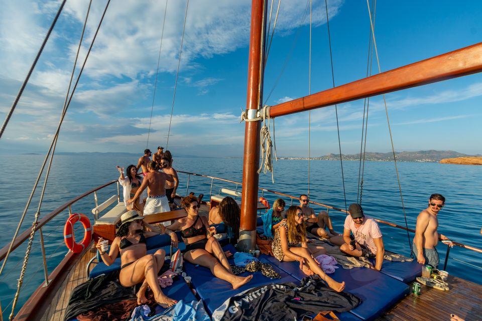 From Athens: Aegina, Agistri and Metopi Day Cruise w/ Lunch - The crew and guides: clear instructions, real hospitality