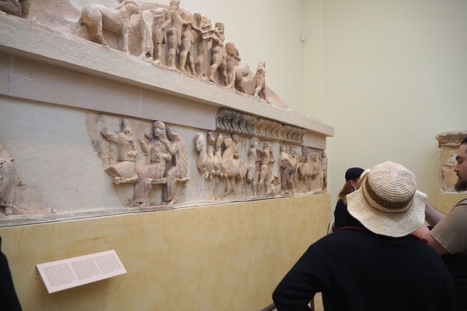From Athens: Day Tour to Delphi - Entering the Sanctuary of Apollo at Delphi: What to Look For