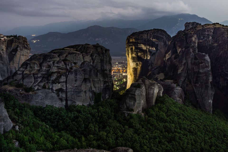 From Athens: Delphi and Meteora 2-Day Tour with Hotel - Athens to Central Greece: buses, rest stops, and the view you’re traveling for
