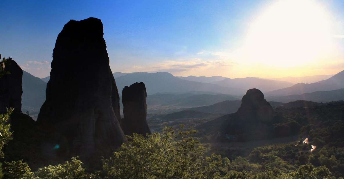 From Athens: Delphi and Meteora 2-Day Tour with Hotel - Kalabaka overnight: why sleeping in this town makes Meteora easier