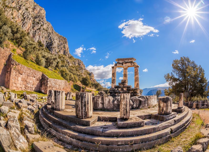 From Athens: Delphi Full Day V.R. Audio Guided Tour - VR and audio guidance at the Delphi site: what it really adds