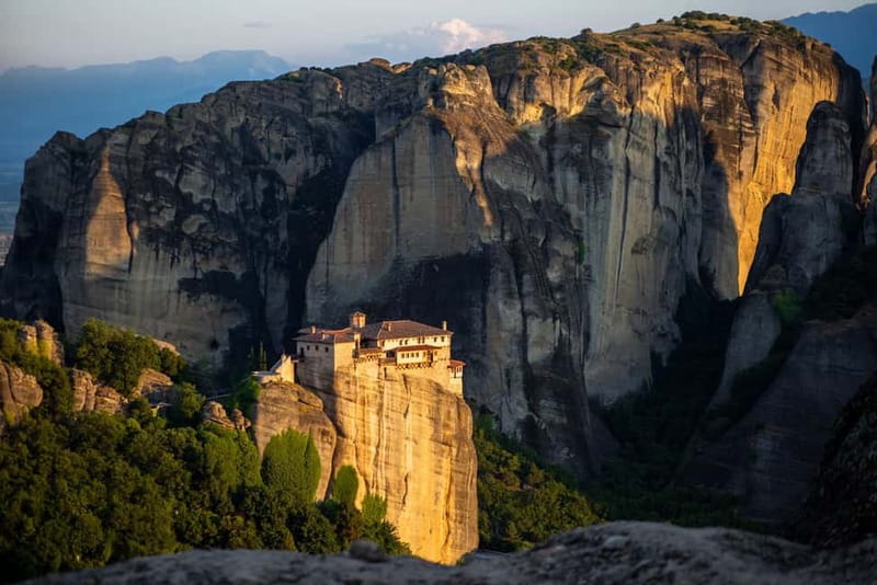 From Athens: Meteora Monasteries and Hermit Caves Tour - Guided Meteora Monasteries: Six Outside, Three Inside