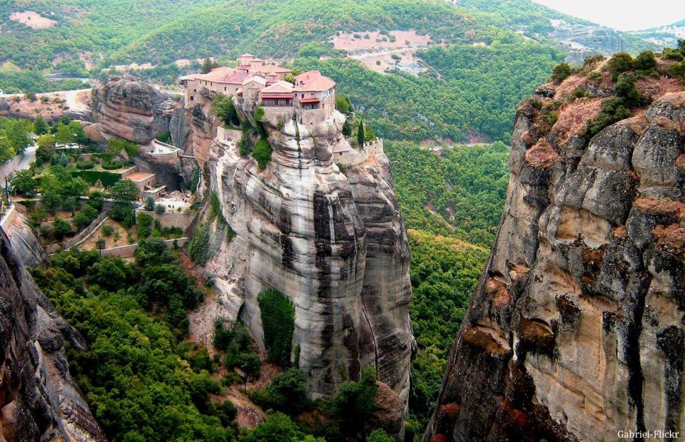 From Athens: Meteora Train Trip with Overnight Stay - Hermit caves of St. Nicholas Badovas: a quieter side of Meteora